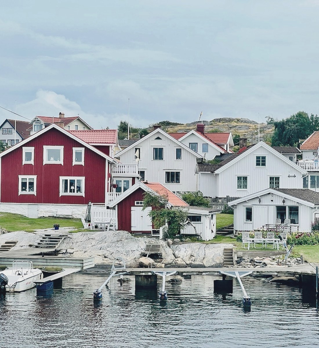 Houses near the west coast